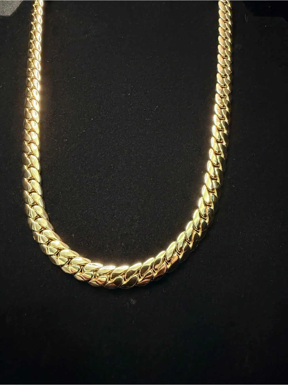 Miami Cuban 20in 9MM 14K Gold filled necklace w/lobster clasp. Brand New.
